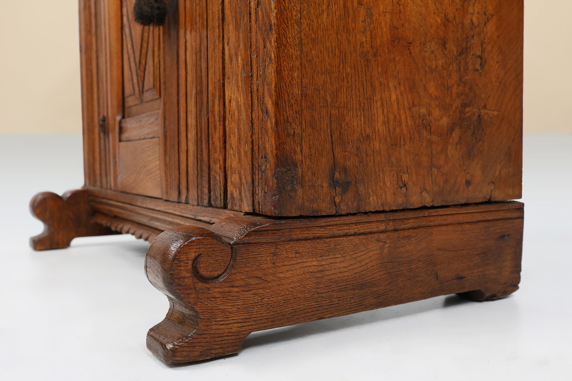 16th Century Belgian hand carved single door cabinet in full oakthumbnail